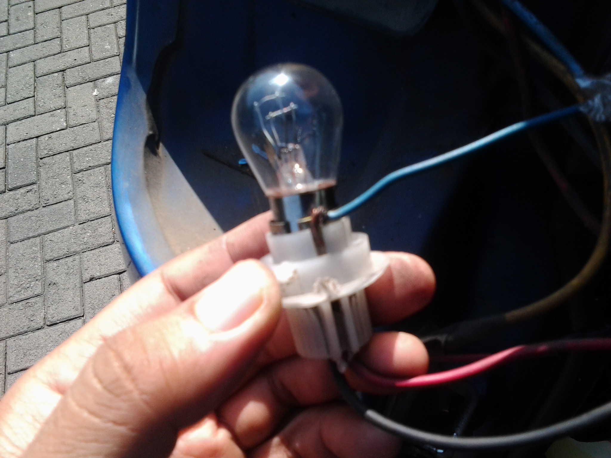 Nyala Lampu Rem Ga Beres Coba Cek Kabel Massa Smartf41z
